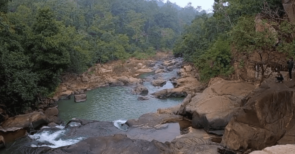 GHAGHI WATERFALL